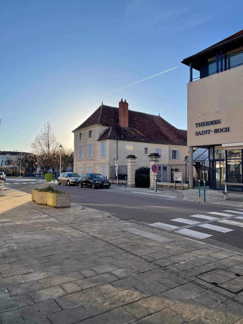 Off site, Street view