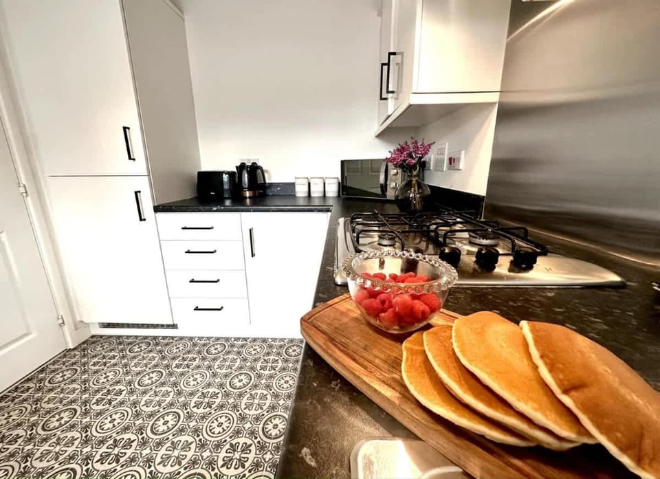 Whessoe House by Blue Skies Stays House in England