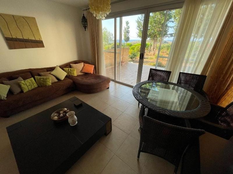 View (from property/room), Living room, Seating area
