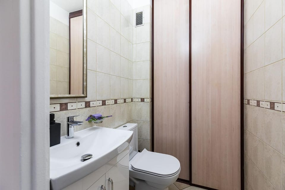 Property building, Bathroom