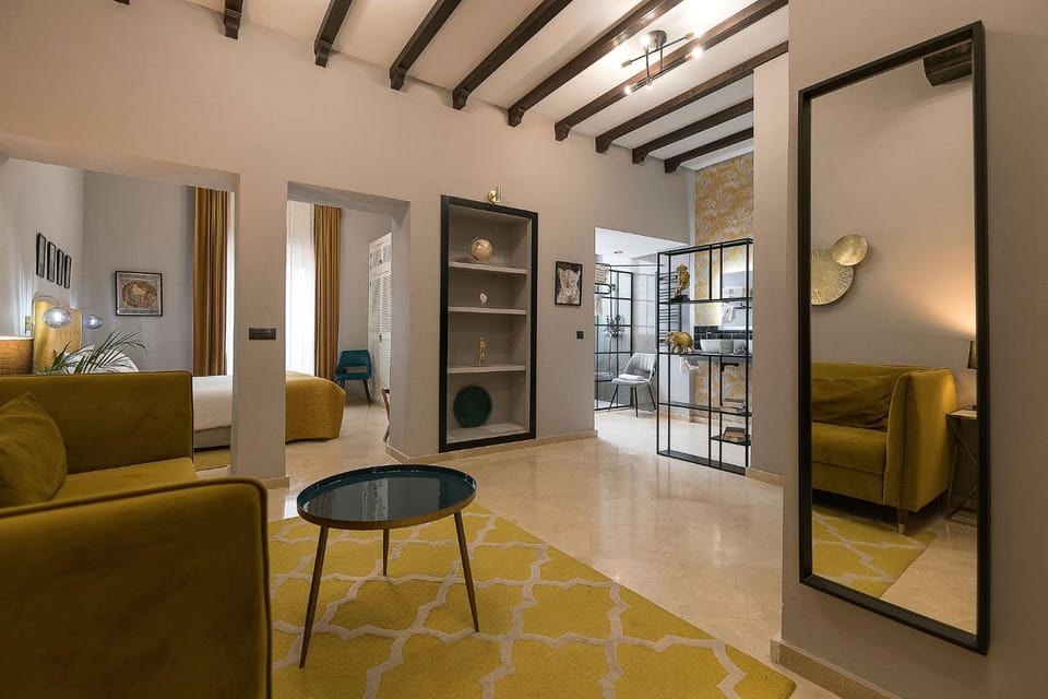 Living room, Bedroom, furniture