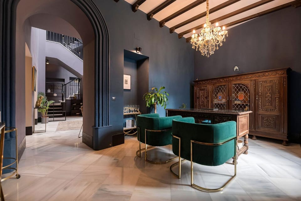 Lobby or reception, Internal: Not applicable to any particular room
