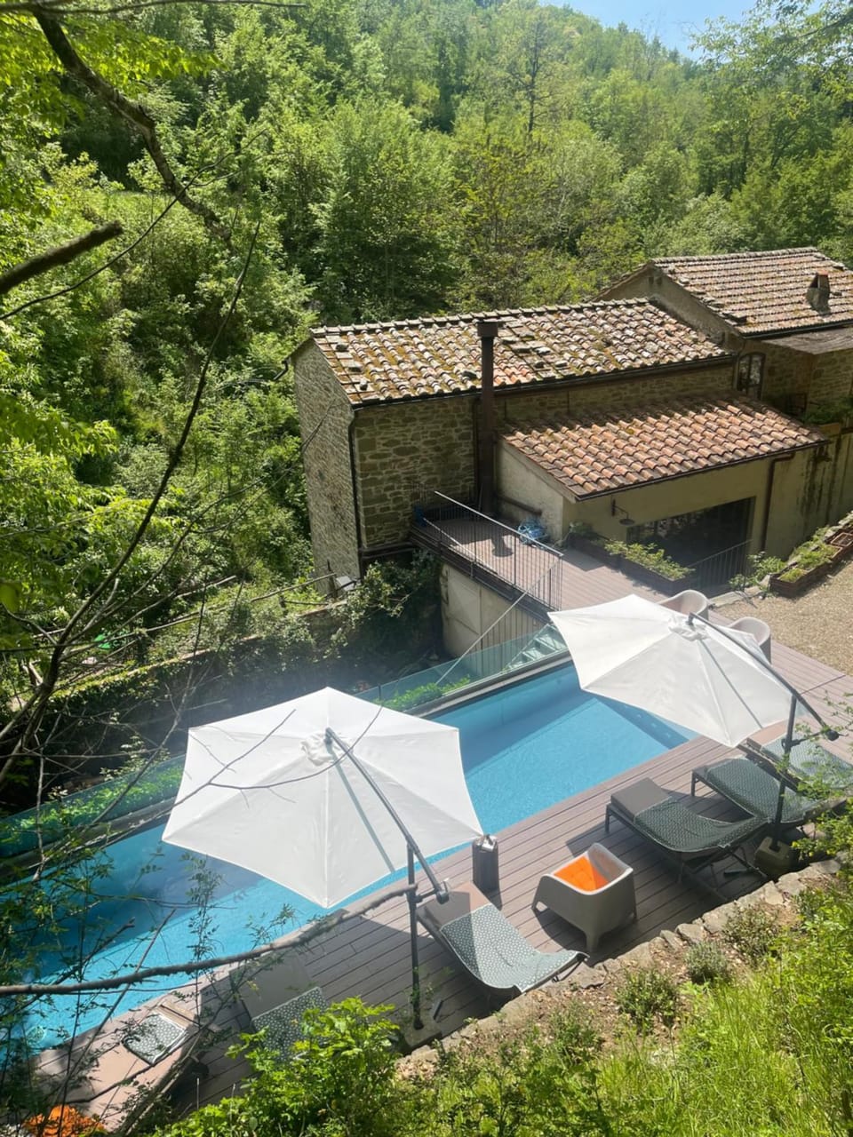 Property building, Garden view, Pool view, Swimming pool