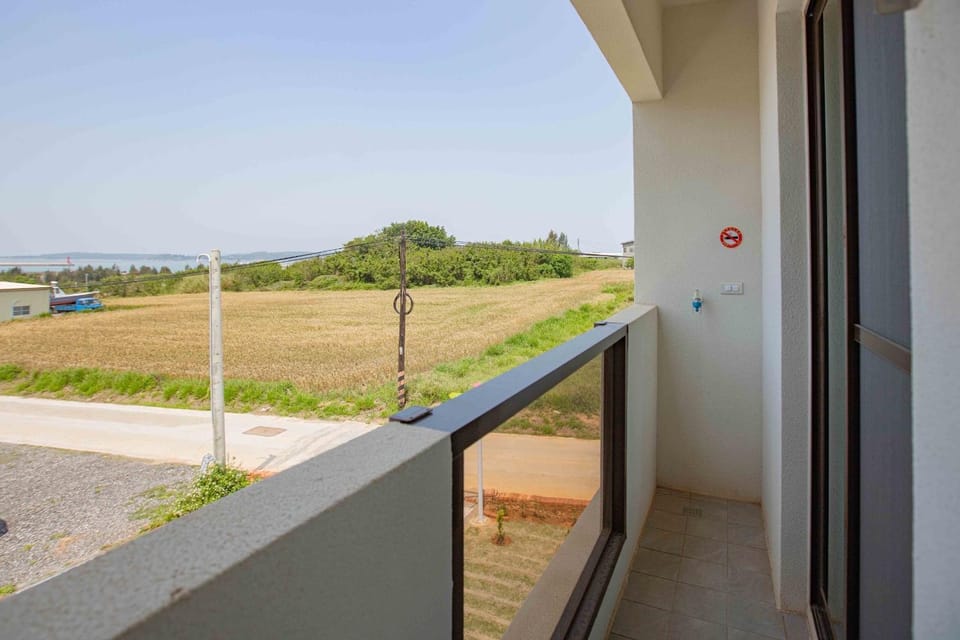 Natural landscape, View (from property/room), Balcony/Terrace