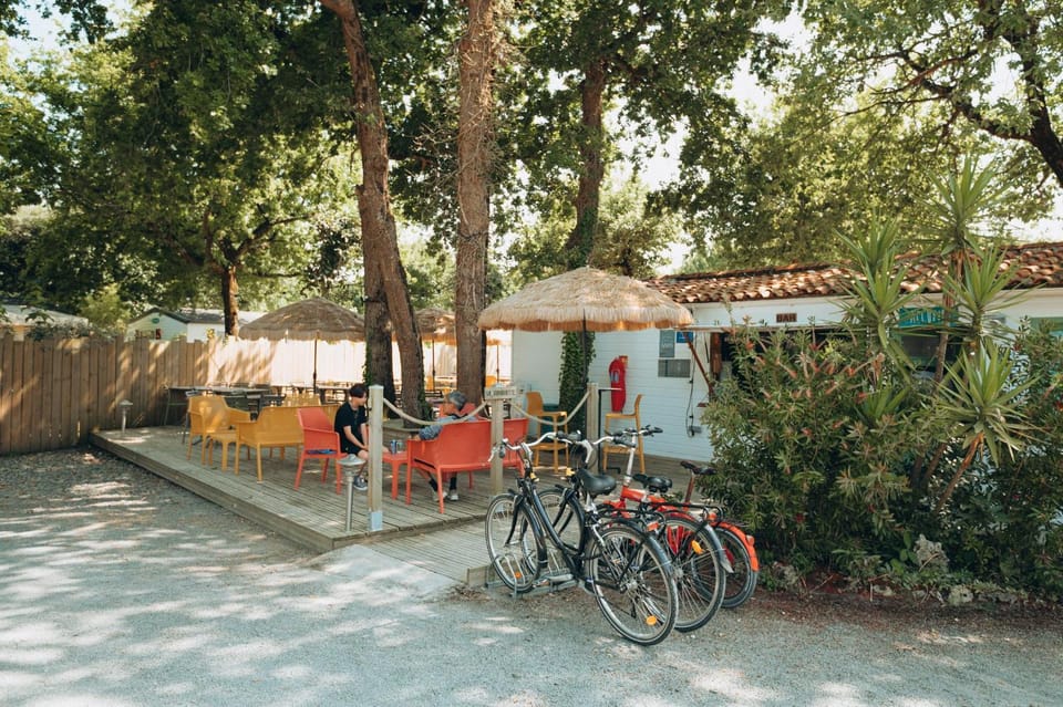 Camping L'orée des Bois - ATC Routes du Monde ATC - Saint-Pierre d'Oléron Campground/ 
RV Resort in Nouvelle-Aquitaine