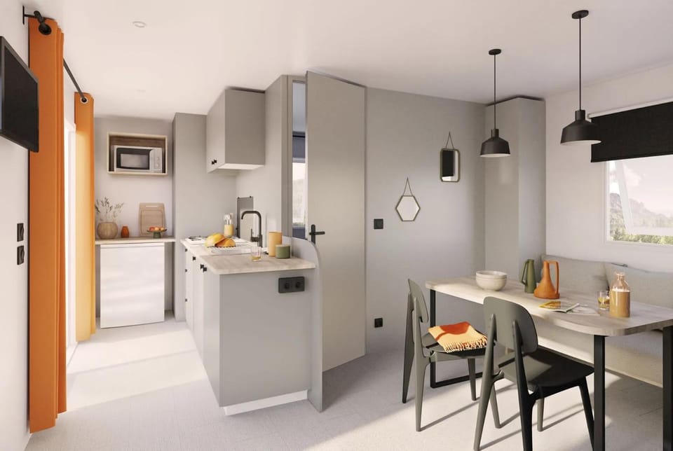 Kitchen or kitchenette, Dining area, stove
