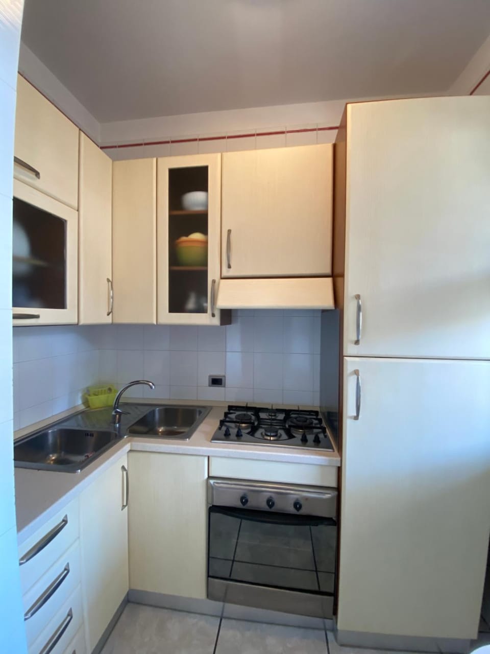 Kitchen or kitchenette, pet friendly, stove