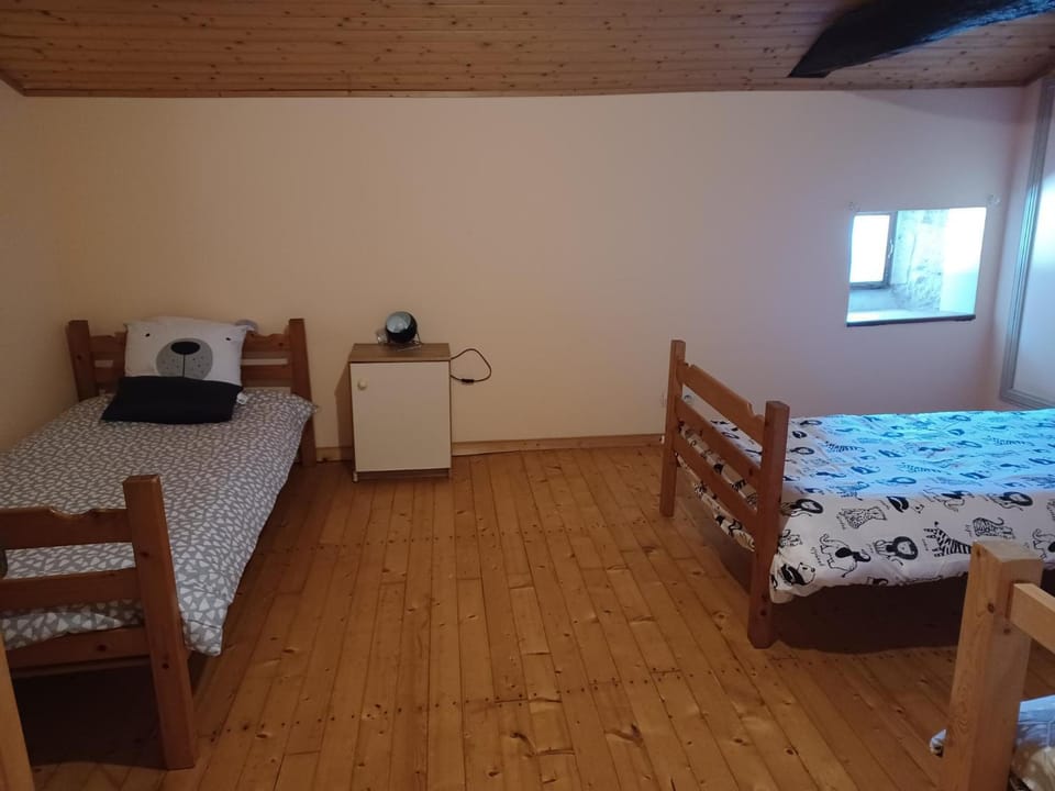 Bed, Bedroom