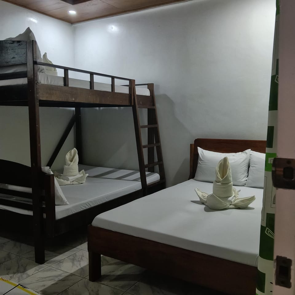 Dhong and Eden Home Bed and Breakfast in San Vicente