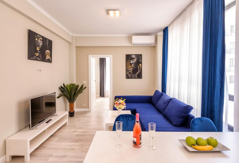 TV and multimedia, Living room, air conditioner