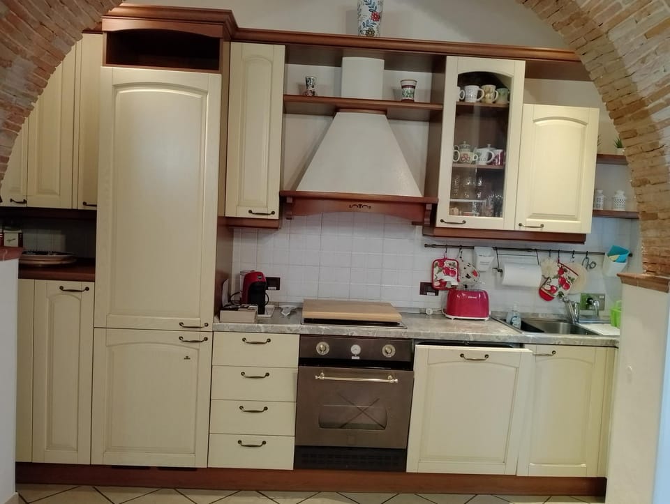Kitchen or kitchenette, kitchen