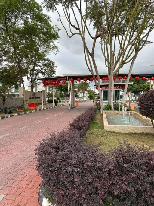 Ulike~home stay~Setia residen~4room House in Perak