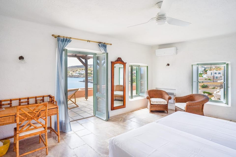 Exquisite beachfront mansion Villa in Decentralized Administration of the Aegean