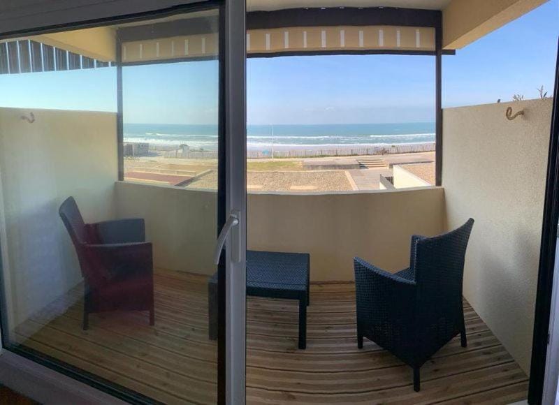 FRONT DE MER T2 OCEANIDES - vue Océan, parking privé Apartment in Lacanau