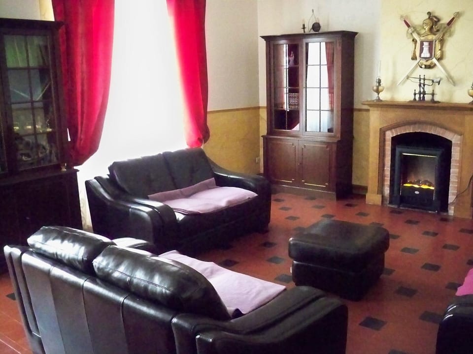 Communal lounge/ TV room, Seating area