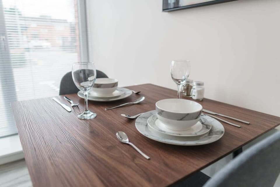 Fantastic 1 Bed Apartment Manchester - Sleeps 2 Apartment in Salford
