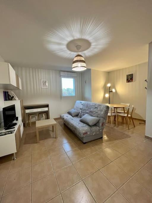 Superbe appartement - DABNB Apartment in Limoges