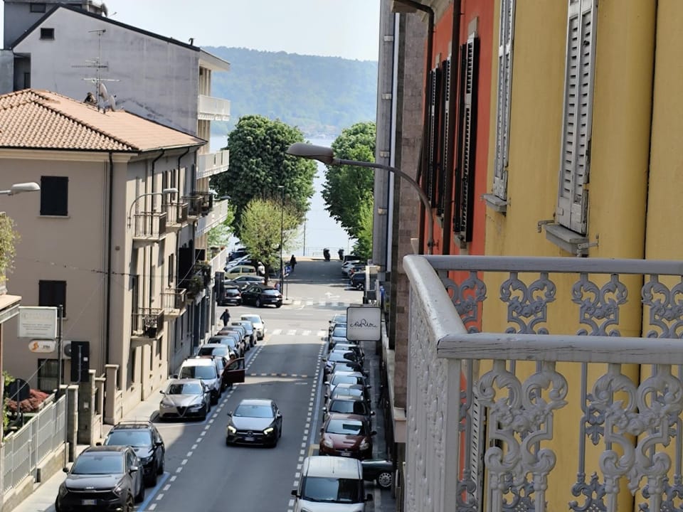 Balcony/Terrace, Lake view