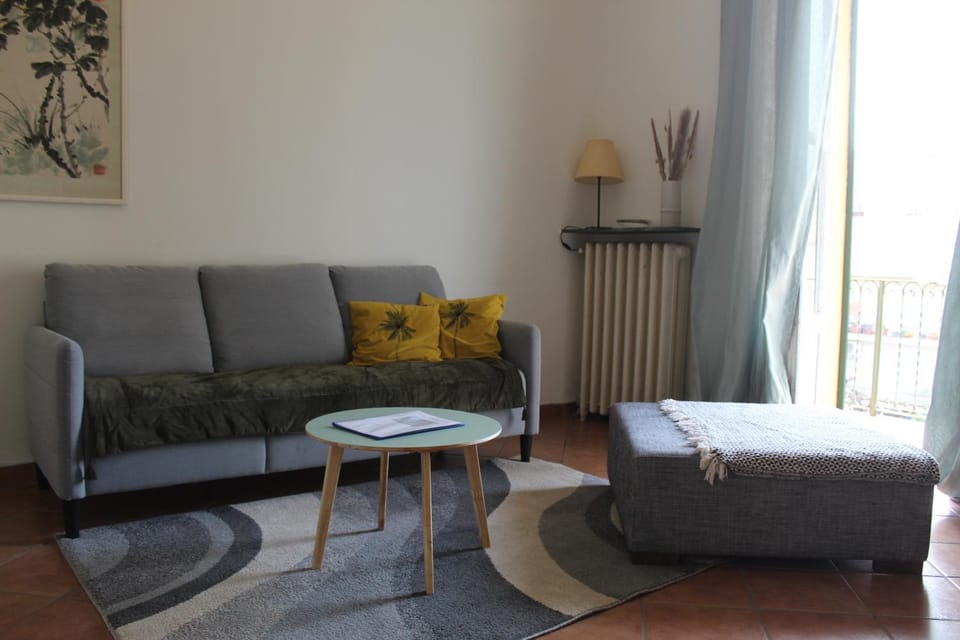 Living room, Lounge or bar