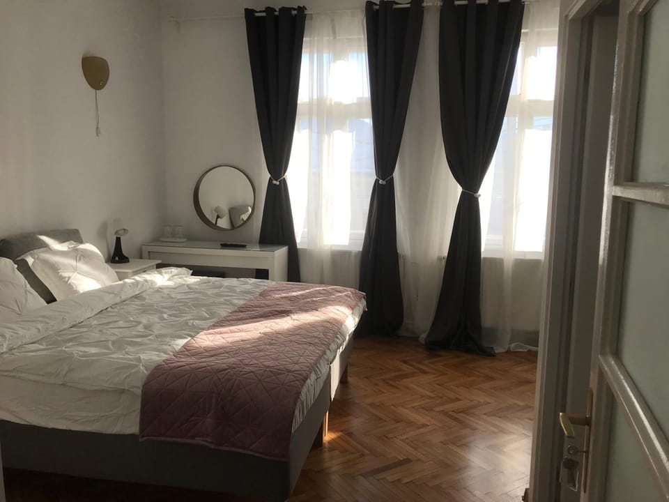 SONNENSCHEIN Apartment in Romania