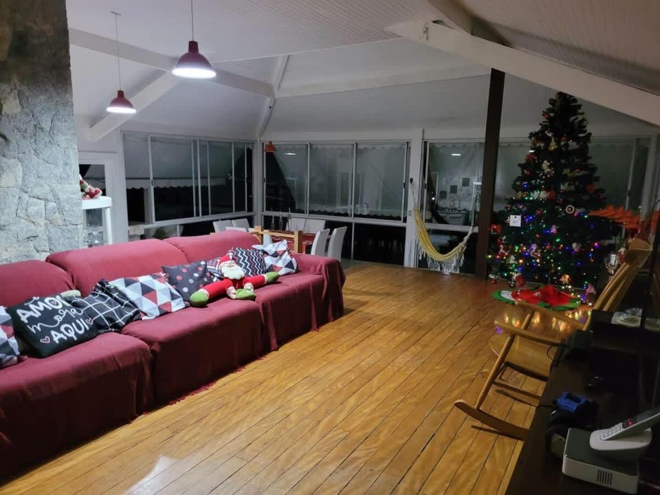Linda casa no Rio de Janeiro (Itanhangá) House in Rio de Janeiro