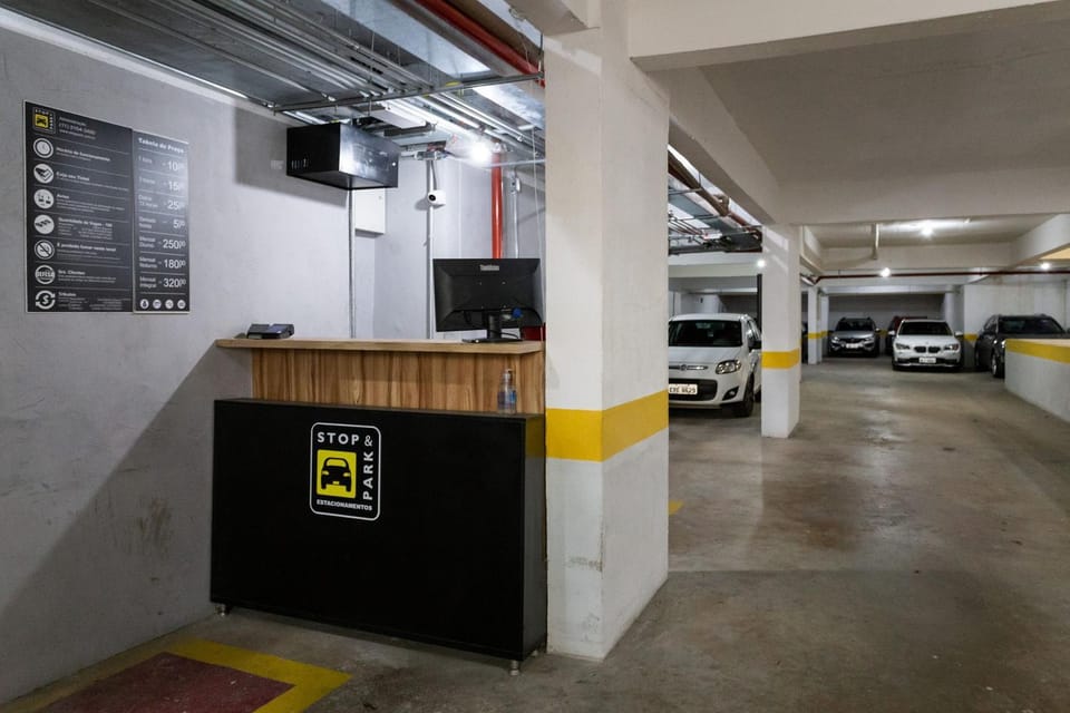 Area and facilities, Parking