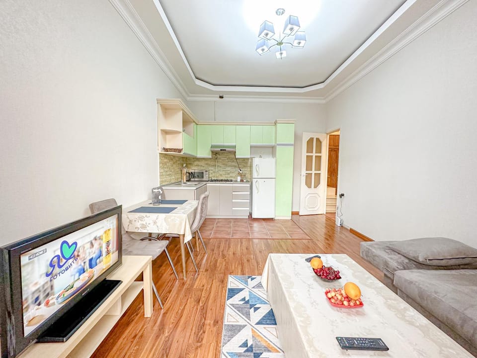 TV and multimedia, Food and drinks, Dining area, stove
