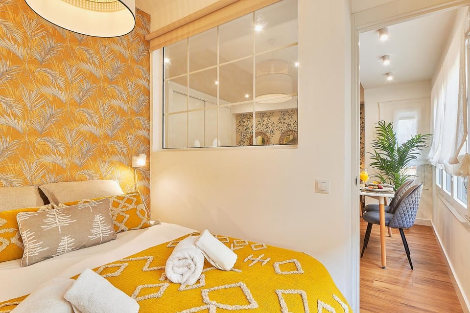 Bed, Bedroom