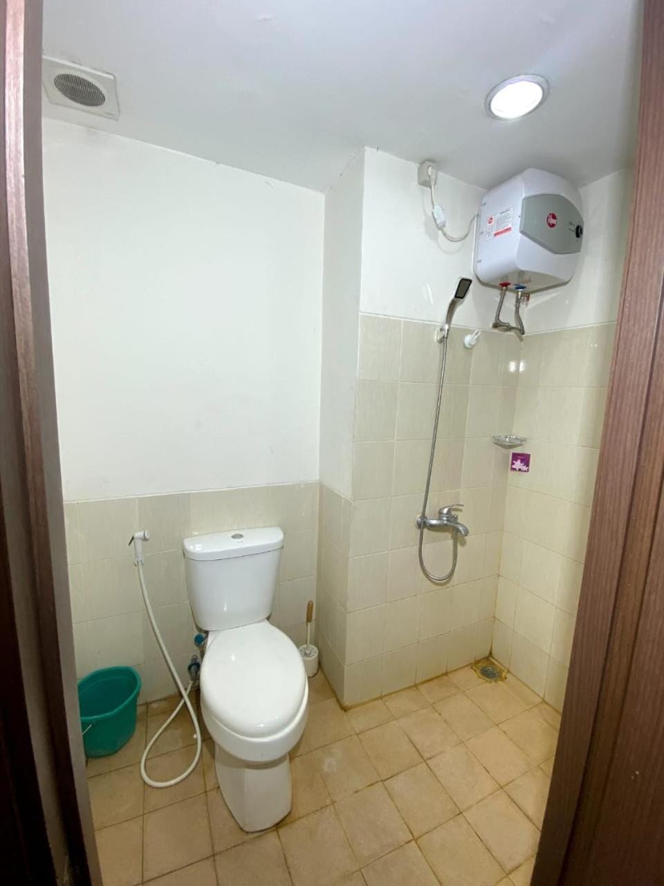 Shower, Toilet, Bathroom