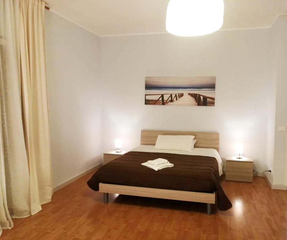 TV and multimedia, Balcony/Terrace, Bedroom, wedding, air conditioner
