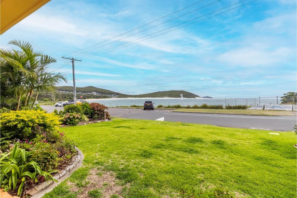 Garden, Sea view