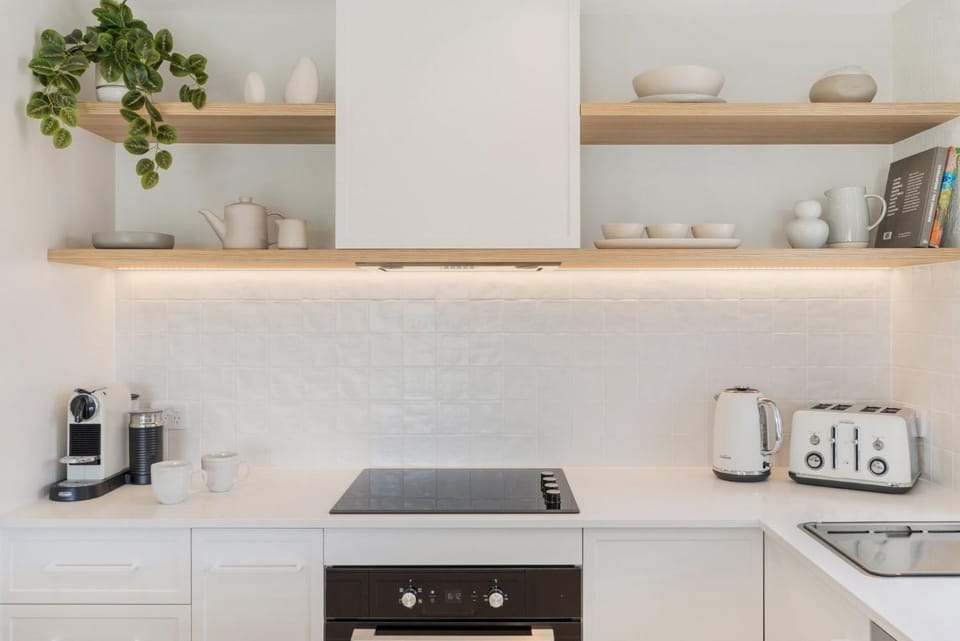 St Tropez 7, Stylish Apartment on the Noosa Waterfront, River Views Apartment in Noosa Heads