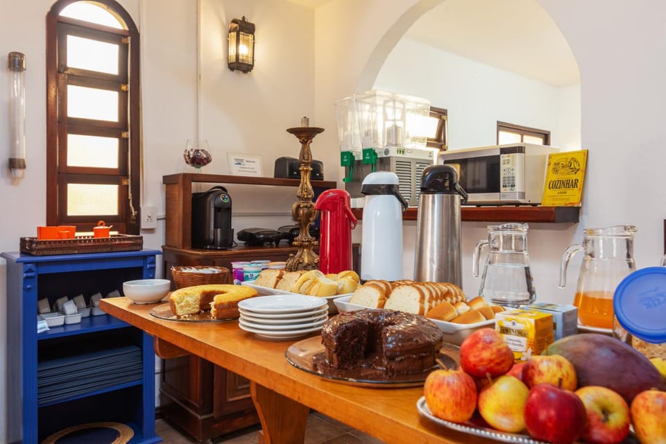 Breakfast, Buffet breakfast, toaster