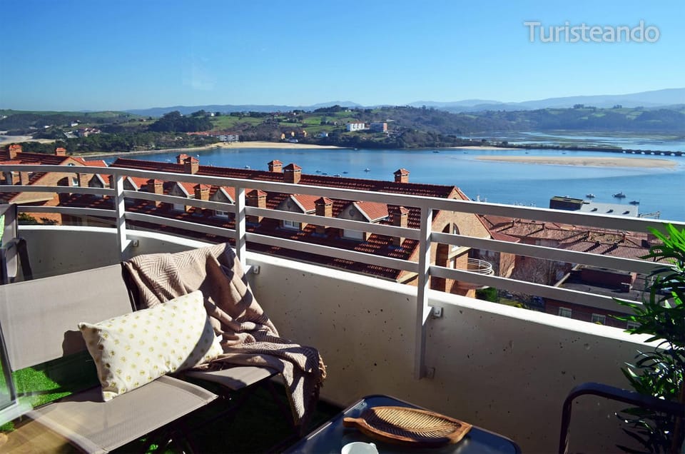 Property building, Day, Natural landscape, Balcony/Terrace, Area and facilities, Area and facilities, Area and facilities