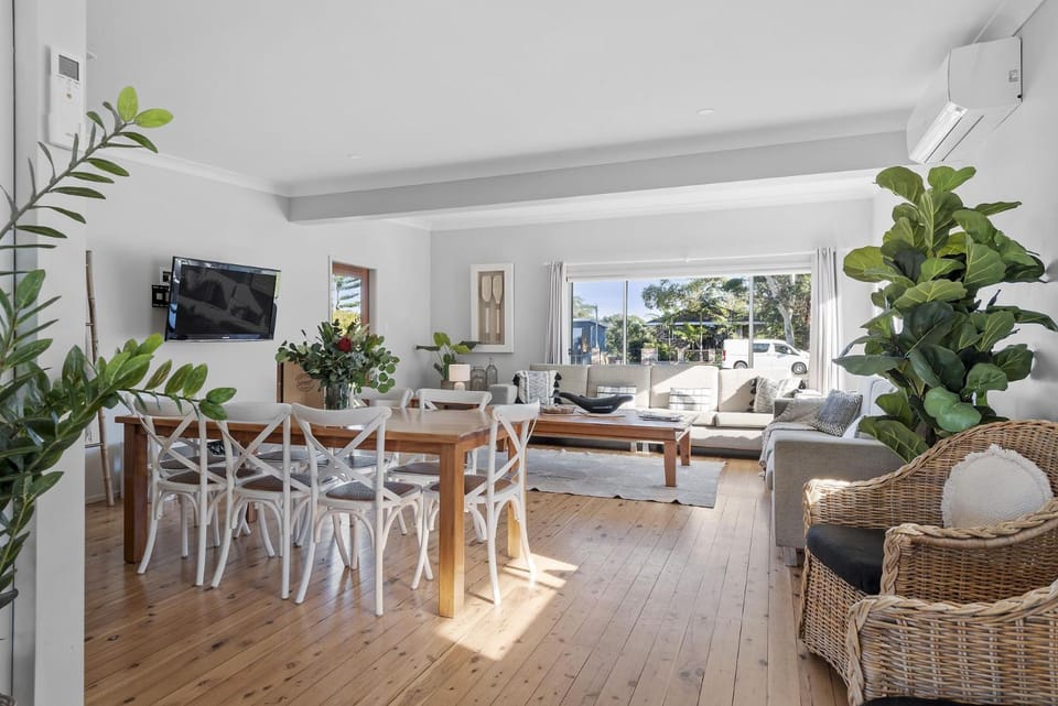 Soul Beach House - Belle Escapes Jervis Bay House in Vincentia