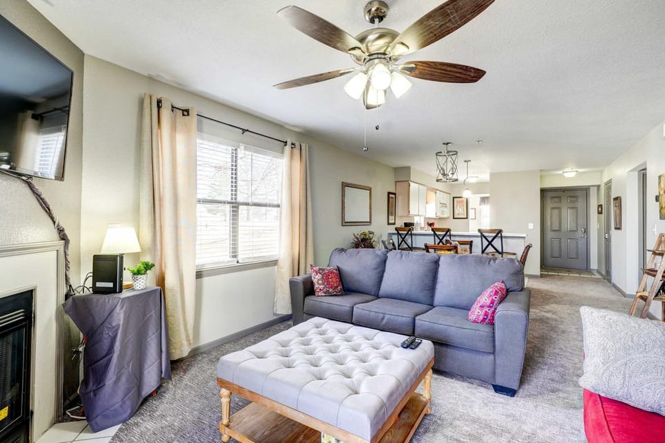 Beautiful Branson Condo with Golf and Pool Access! Apartment in Branson