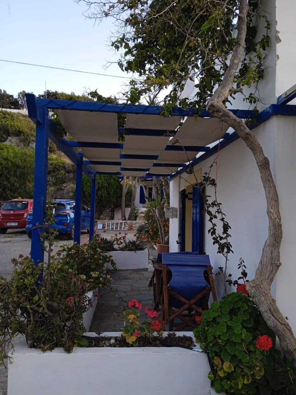 Garden view, Parking