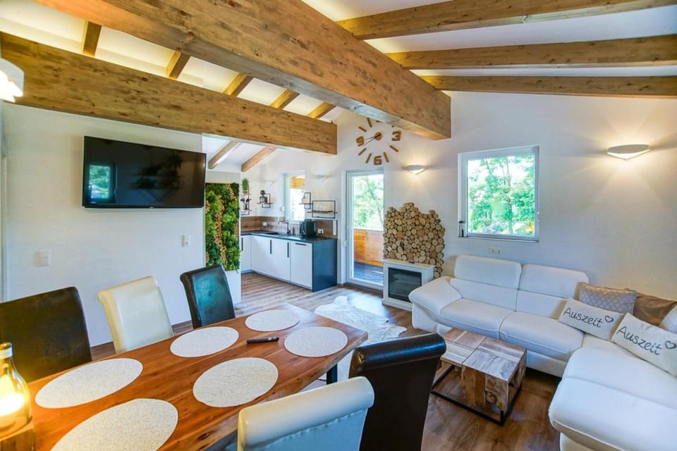 AusZeit Steiraland Penthouse 9 mit großen Balkon und Parkplatz Apartment in Styria
