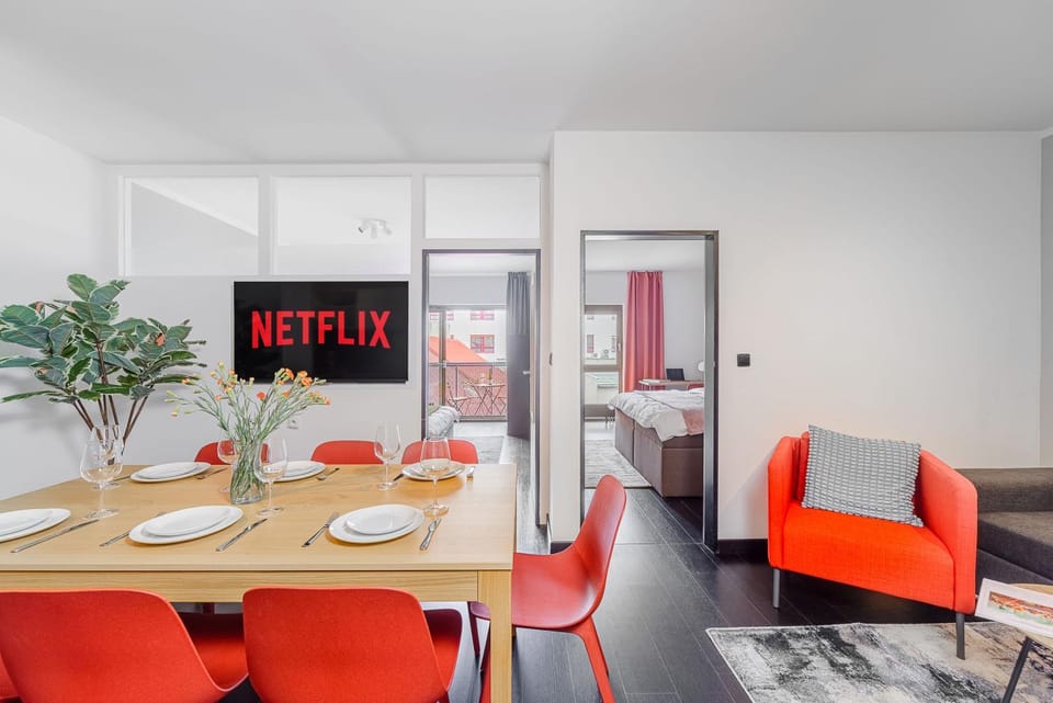 TV and multimedia, Dining area