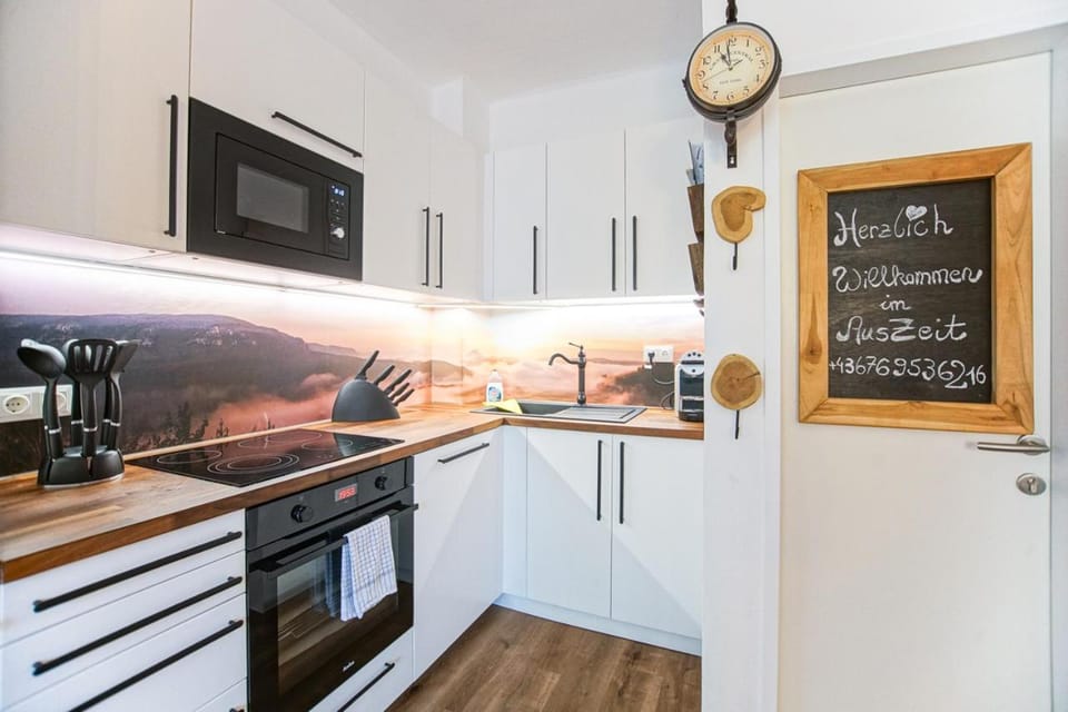 AusZeit Steiraland 1 mit privaten Garten überdachter Terrasse und Parken Apartment in Styria
