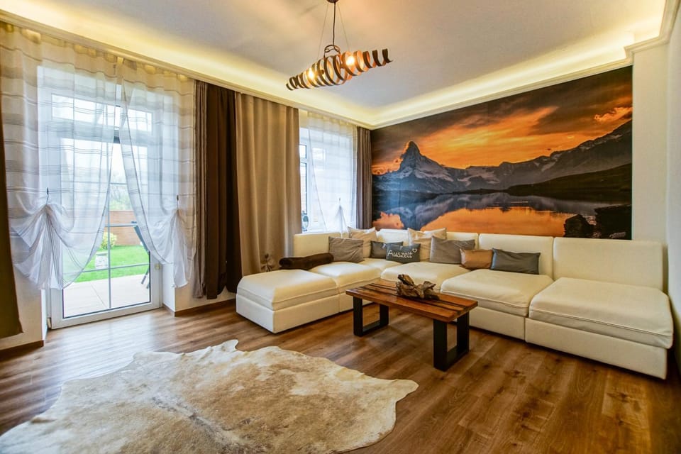 AusZeit Steiraland 1 mit privaten Garten überdachter Terrasse und Parken Apartment in Styria