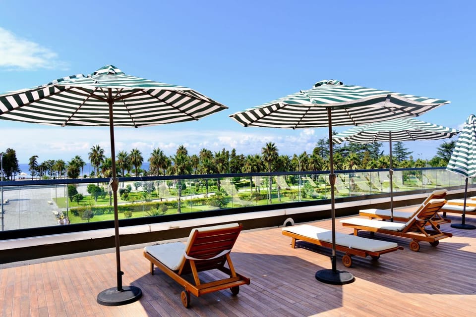Day, Natural landscape, Balcony/Terrace, sunbed