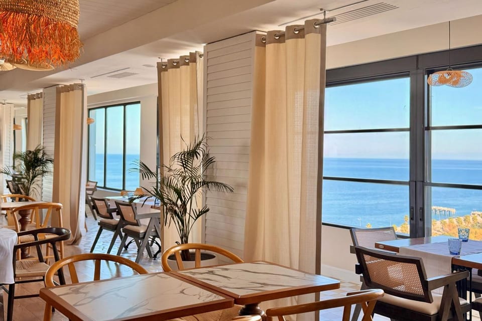 Natural landscape, View (from property/room), Dining area, Sea view