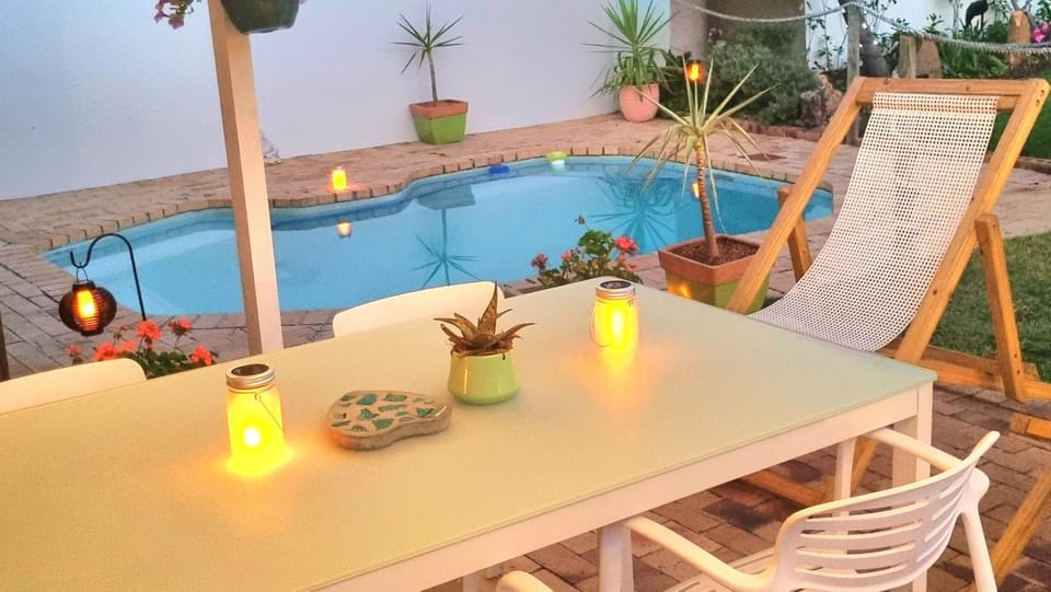 Patio, Pool view, Swimming pool