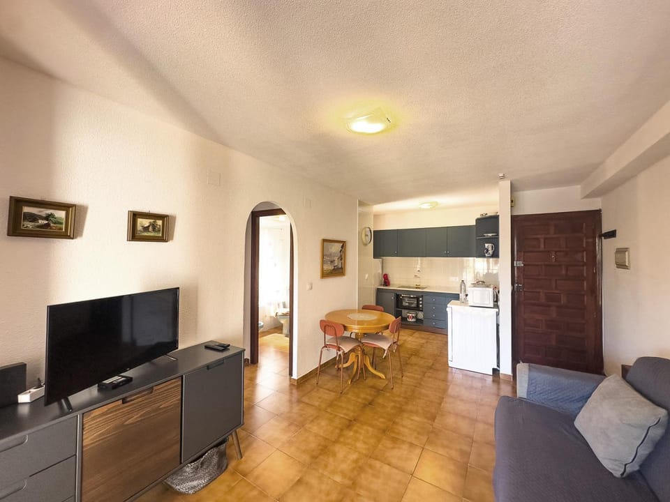 Residential with pool, 500 meters to the beach Apartment in Vega Baja del Segura