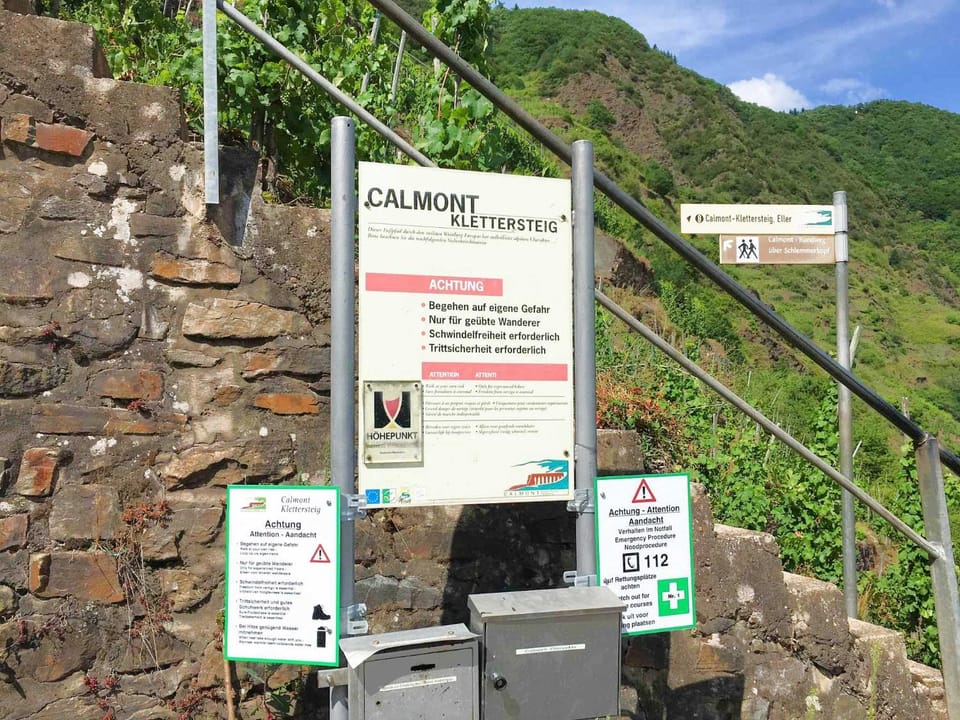 Nearby landmark, Natural landscape