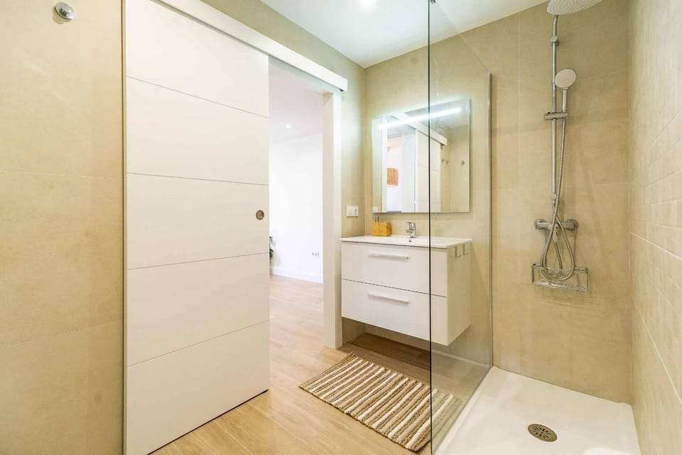 Shower, Bathroom