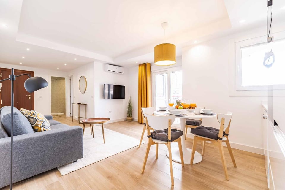 Communal lounge/ TV room, TV and multimedia, Living room