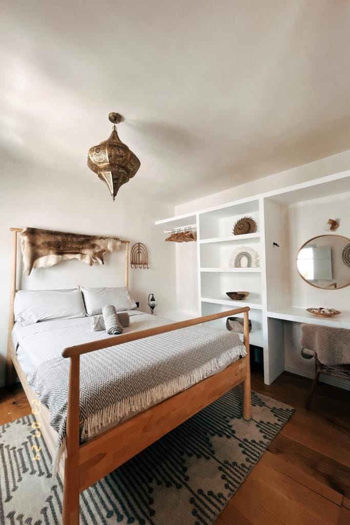 Bed, Photo of the whole room, Bedroom, wardrobe