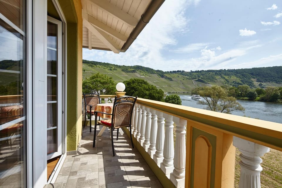 Panorama Hotel & Restaurant Hotel in Cochem-Zell